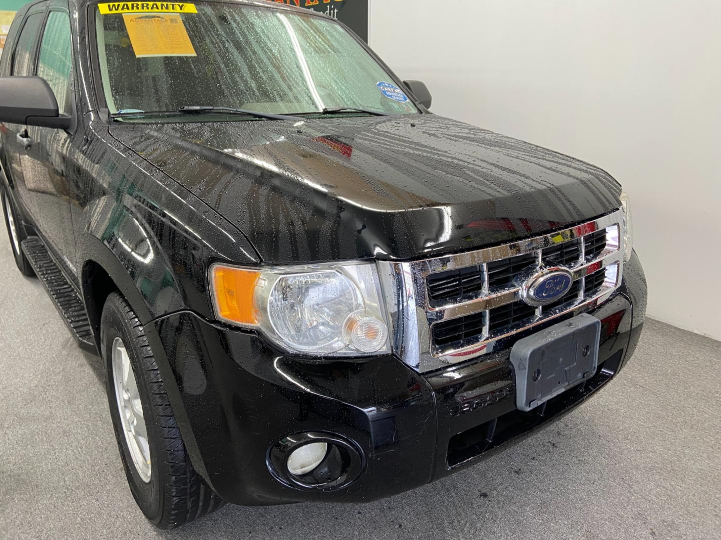 2008 Black Ford Escape XLT 2WD I4 (1FMCU03Z98K) with an 2.3L L4 DOHC 16V engine, 4-Speed Automatic Overdrive transmission, located at 533 S West End Blvd., Quakertown, PA, 18951, (877) 257-4995, 40.343994, -75.303604 - INCLUDED IN THE SALE PRICE OF EVERY VEHICLE: 48 Hour Money Back Guarantee 6 Month - 6,000 Mile Warranty Brand New PA State Inspection & Emission $10 Oil Changes for the Life of the Loan Complete CARFAX - Photo#1